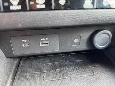 2022 Mitsubishi Outlander Base
