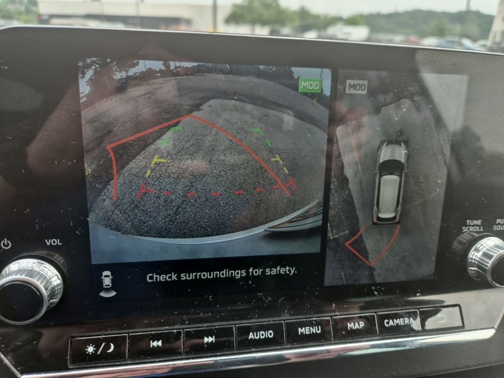 2022 Mitsubishi Outlander Base