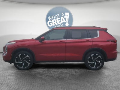 2023 Mitsubishi Outlander SE