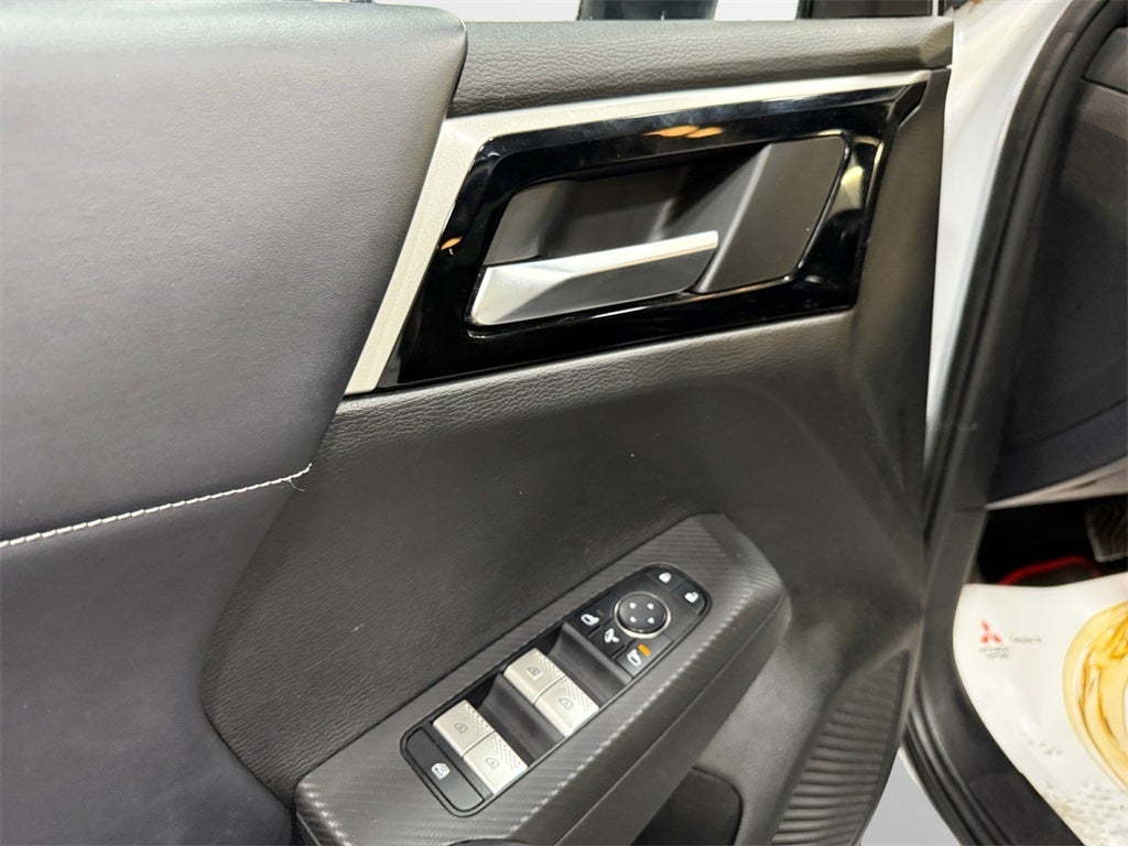 2023 Mitsubishi Outlander Ralliart