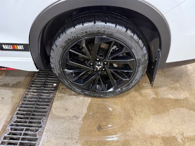 2023 Mitsubishi Outlander Ralliart