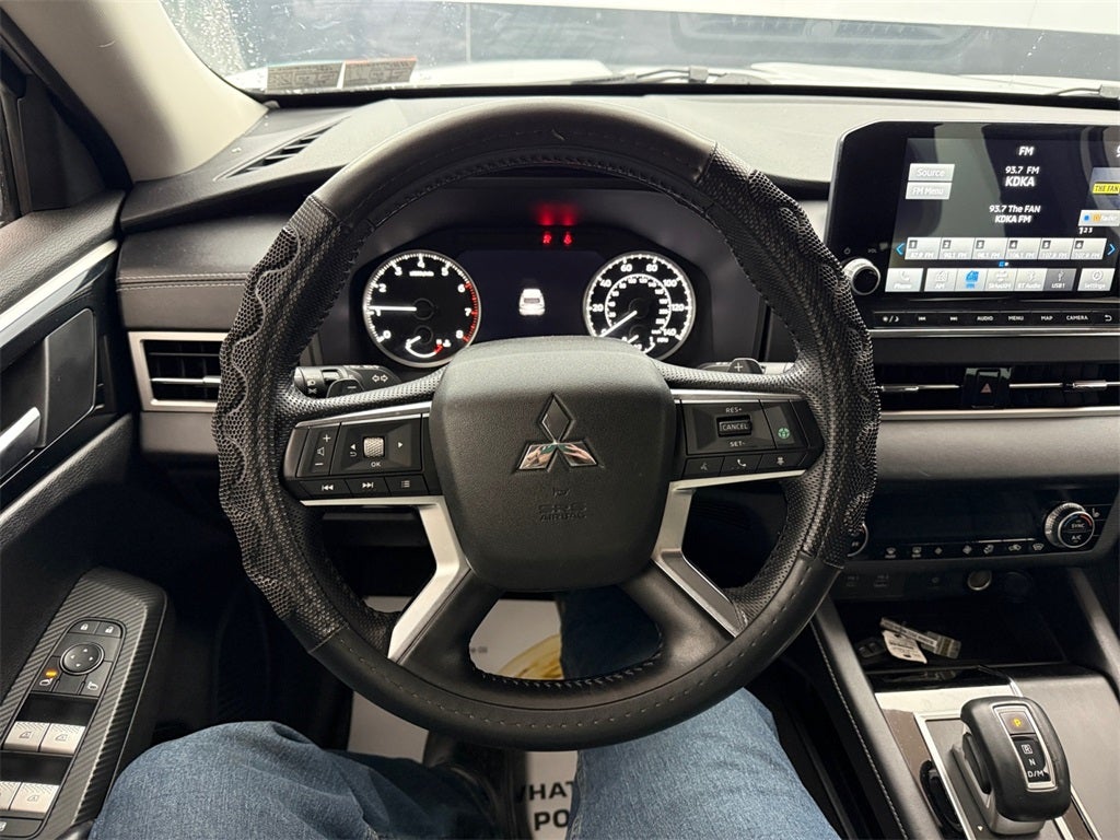 2022 Mitsubishi Outlander SE