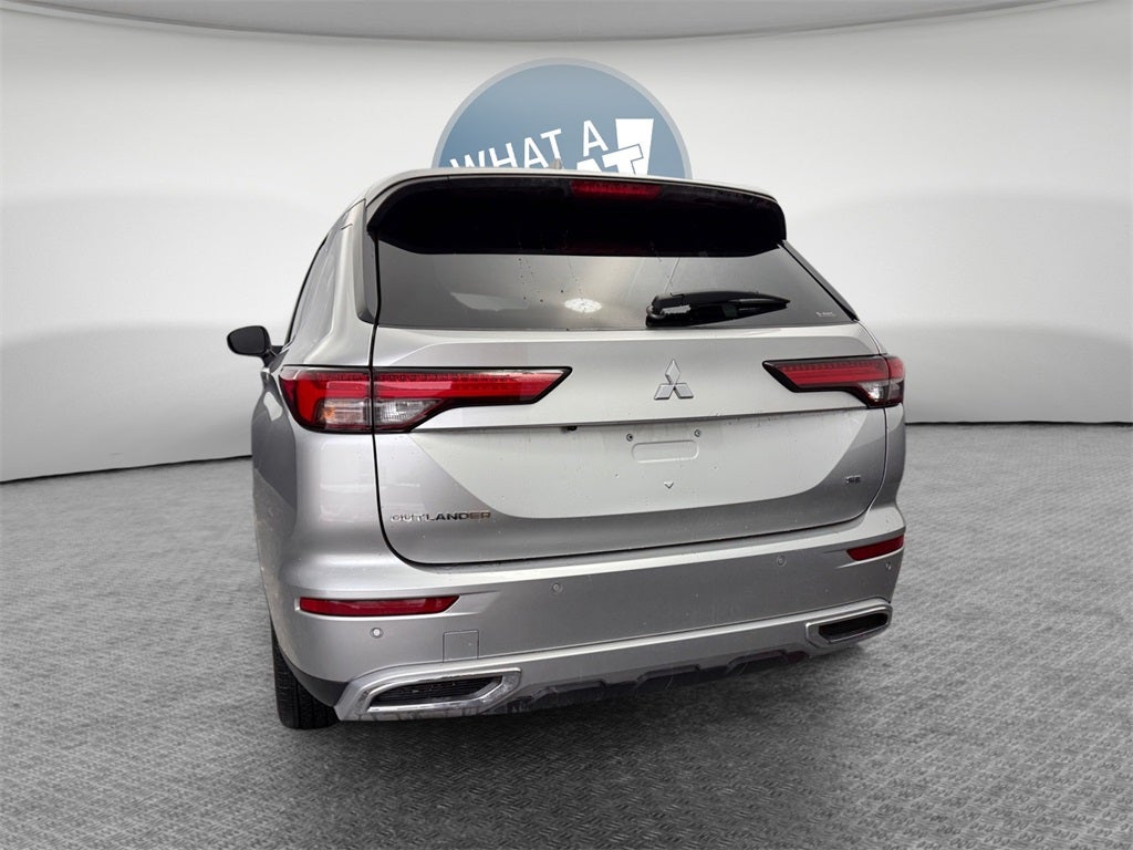 2022 Mitsubishi Outlander SE