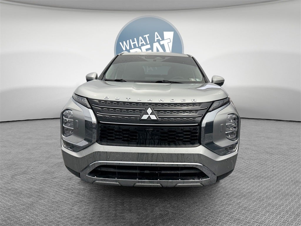 2022 Mitsubishi Outlander SE