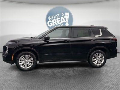 2026 Mitsubishi Outlander ES