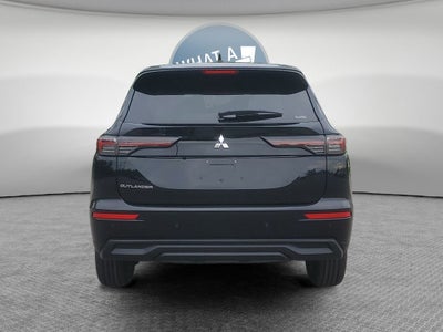 2026 Mitsubishi Outlander ES
