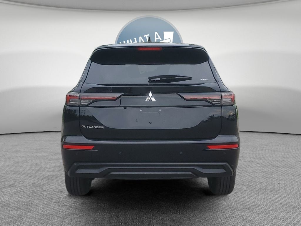 2026 Mitsubishi Outlander ES