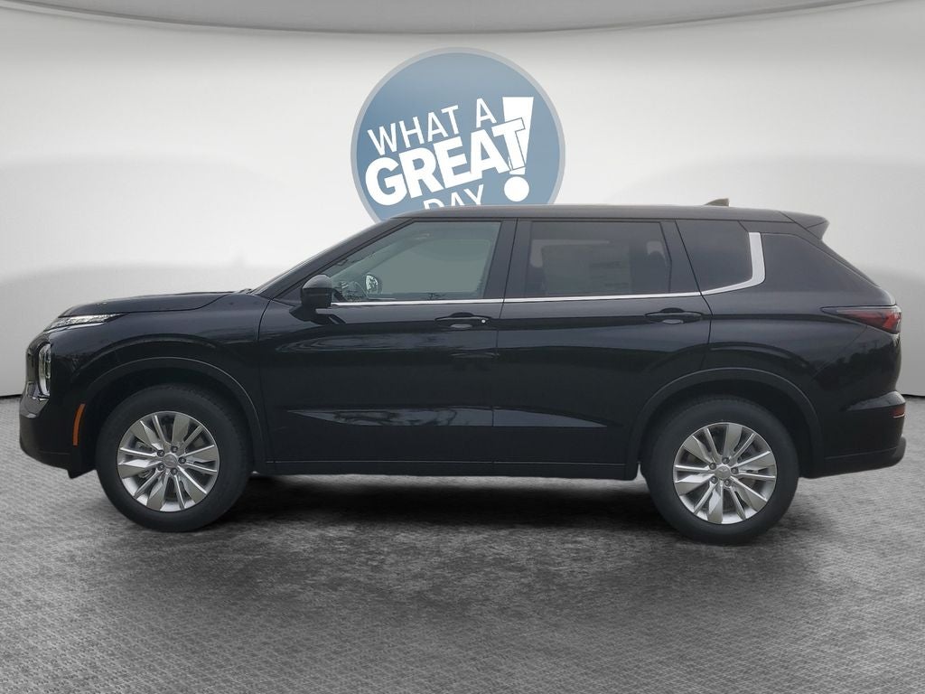 2026 Mitsubishi Outlander ES