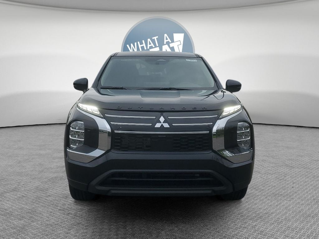 2026 Mitsubishi Outlander ES