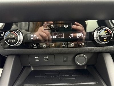 2026 Mitsubishi Outlander ES