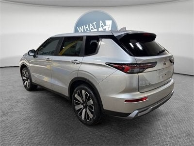 2026 Mitsubishi Outlander ES
