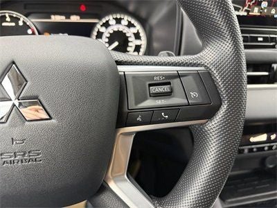 2026 Mitsubishi Outlander ES