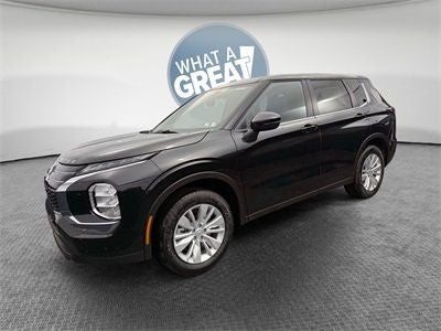 2026 Mitsubishi Outlander ES