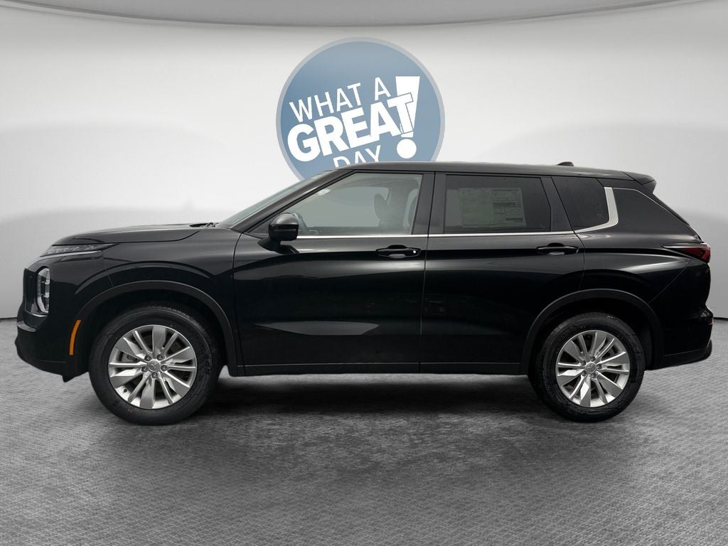 2026 Mitsubishi Outlander ES