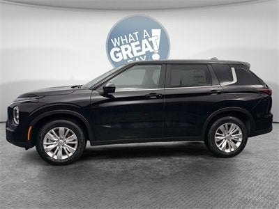 2026 Mitsubishi Outlander ES