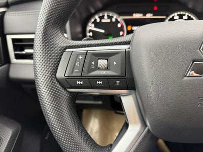 2026 Mitsubishi Outlander ES