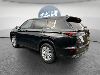 2026 Mitsubishi Outlander ES