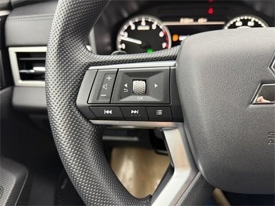 2026 Mitsubishi Outlander ES