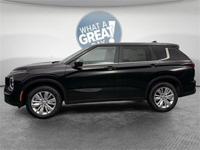 2026 Mitsubishi Outlander ES