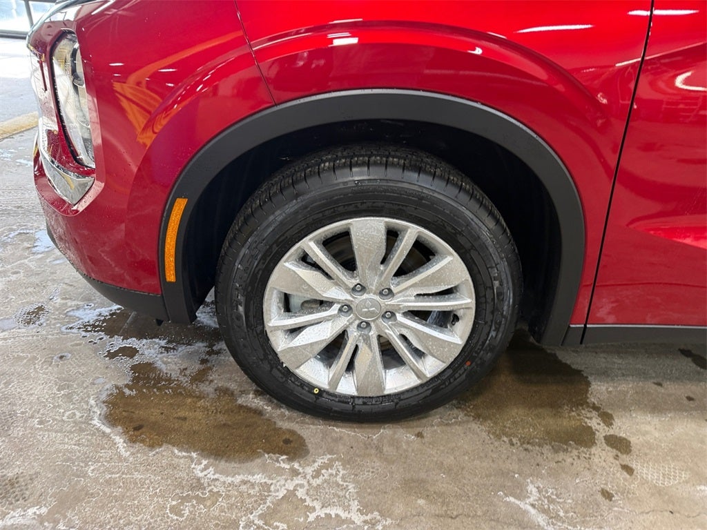 2026 Mitsubishi Outlander ES