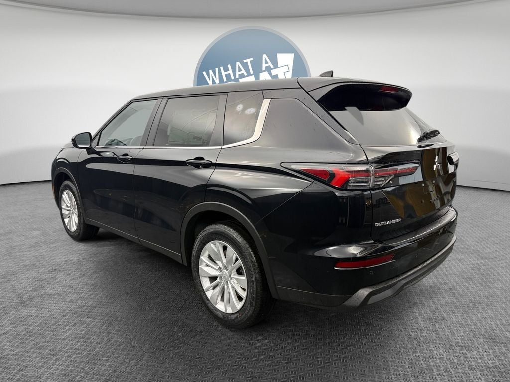 2026 Mitsubishi Outlander ES