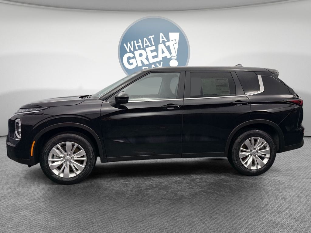 2026 Mitsubishi Outlander ES