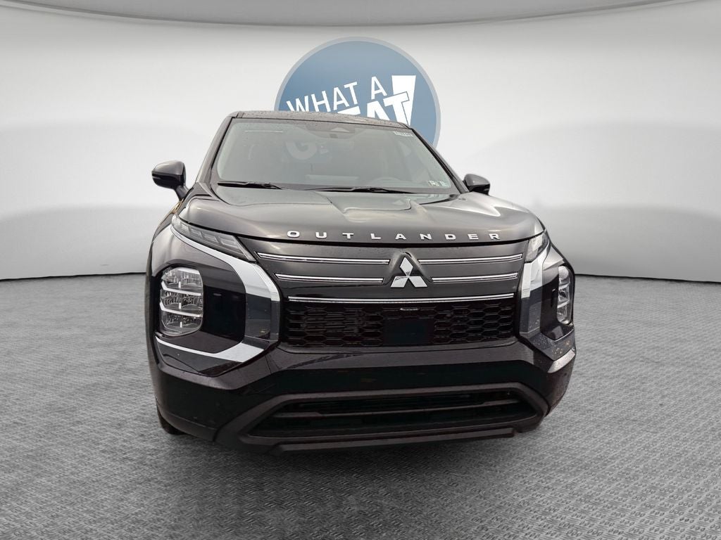 2026 Mitsubishi Outlander ES