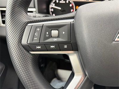 2026 Mitsubishi Outlander ES