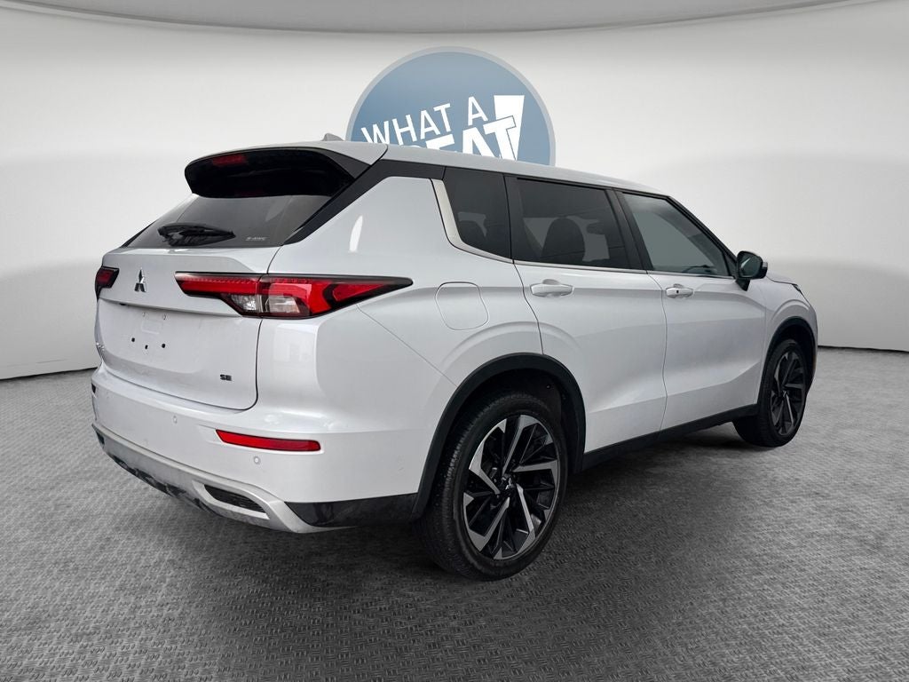 2024 Mitsubishi Outlander SE