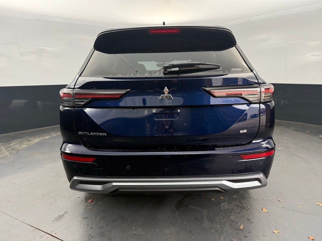 2025 Mitsubishi Outlander SE