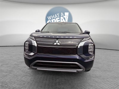 2025 Mitsubishi Outlander SE