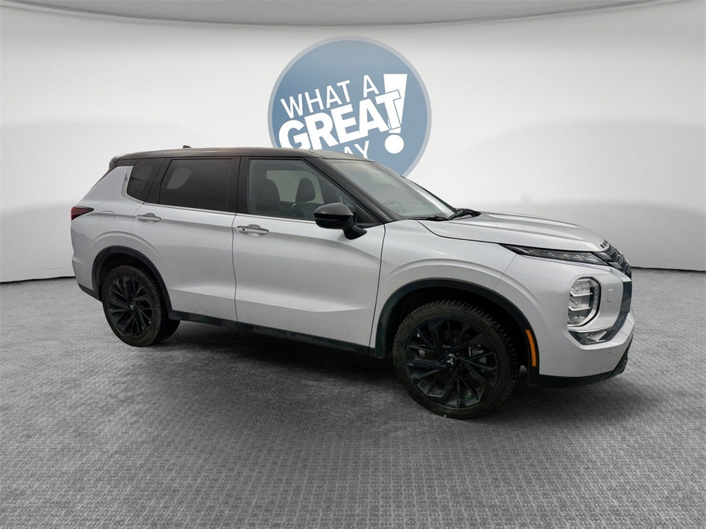 2023 Mitsubishi Outlander SEL Black Edition