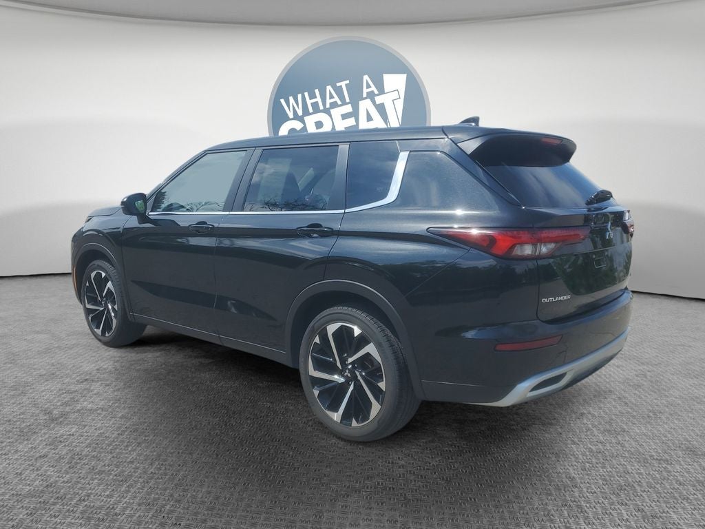 2024 Mitsubishi Outlander SE