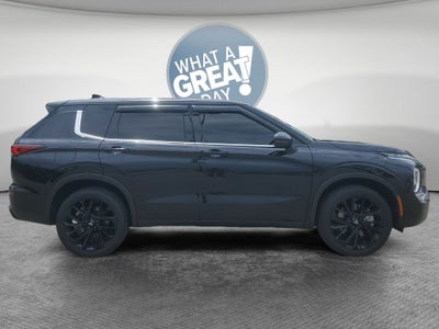2024 Mitsubishi Outlander SE Black Edition