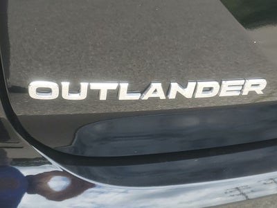 2024 Mitsubishi Outlander SE Black Edition