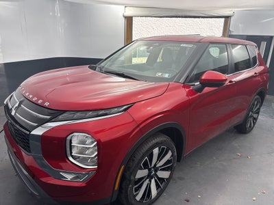 2025 Mitsubishi Outlander SE