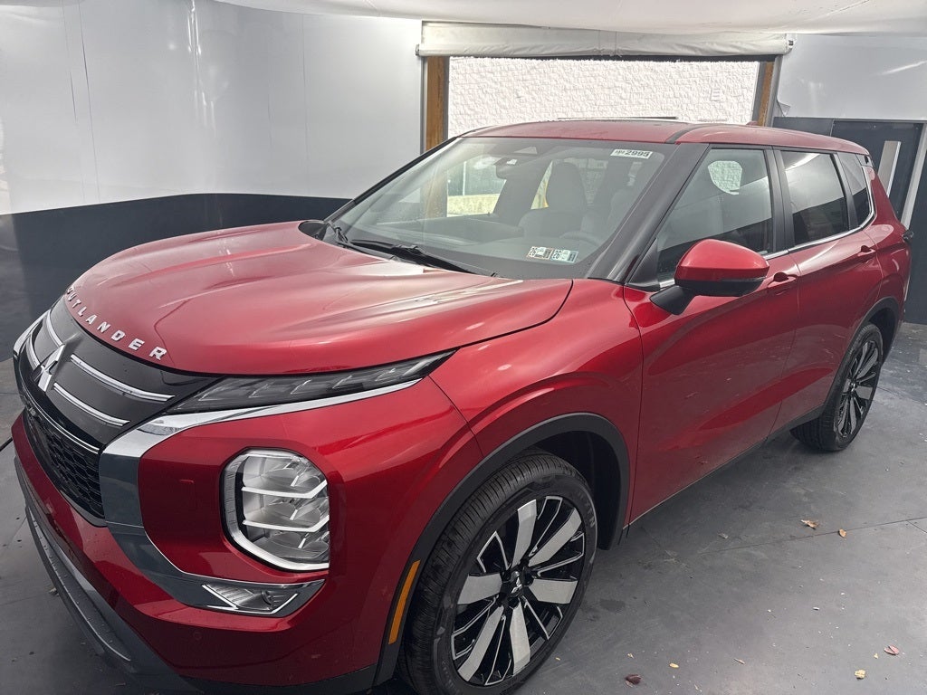 2025 Mitsubishi Outlander SE