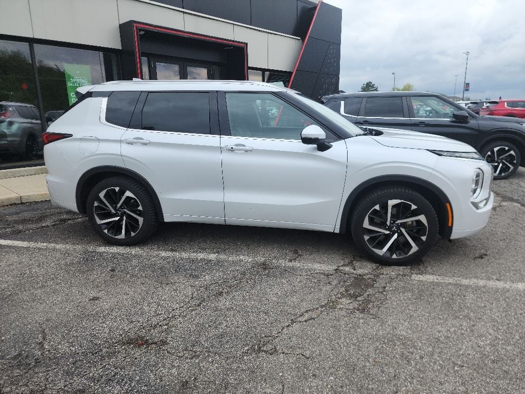 2022 Mitsubishi Outlander SEL