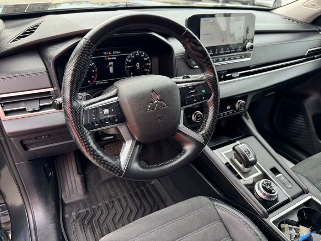 2024 Mitsubishi Outlander SE
