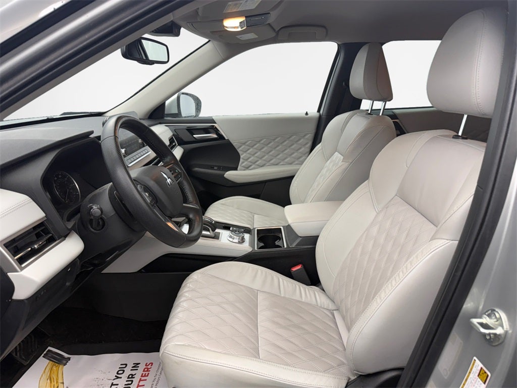 2022 Mitsubishi Outlander SEL