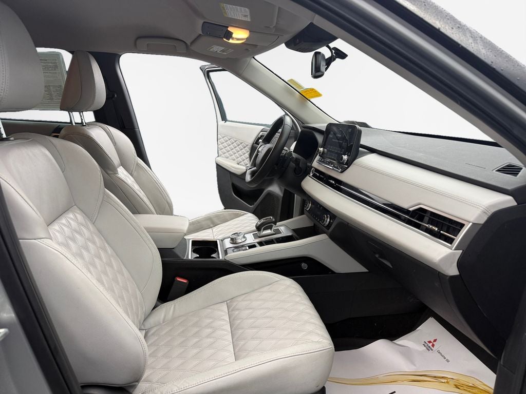 2022 Mitsubishi Outlander SEL