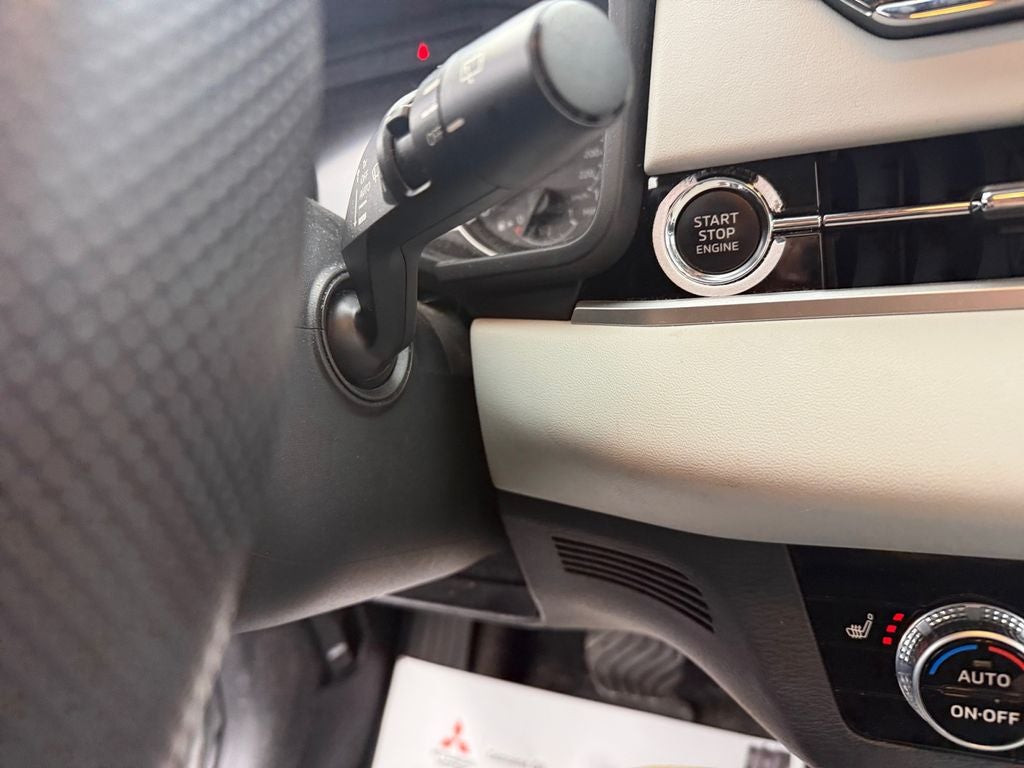 2022 Mitsubishi Outlander SEL