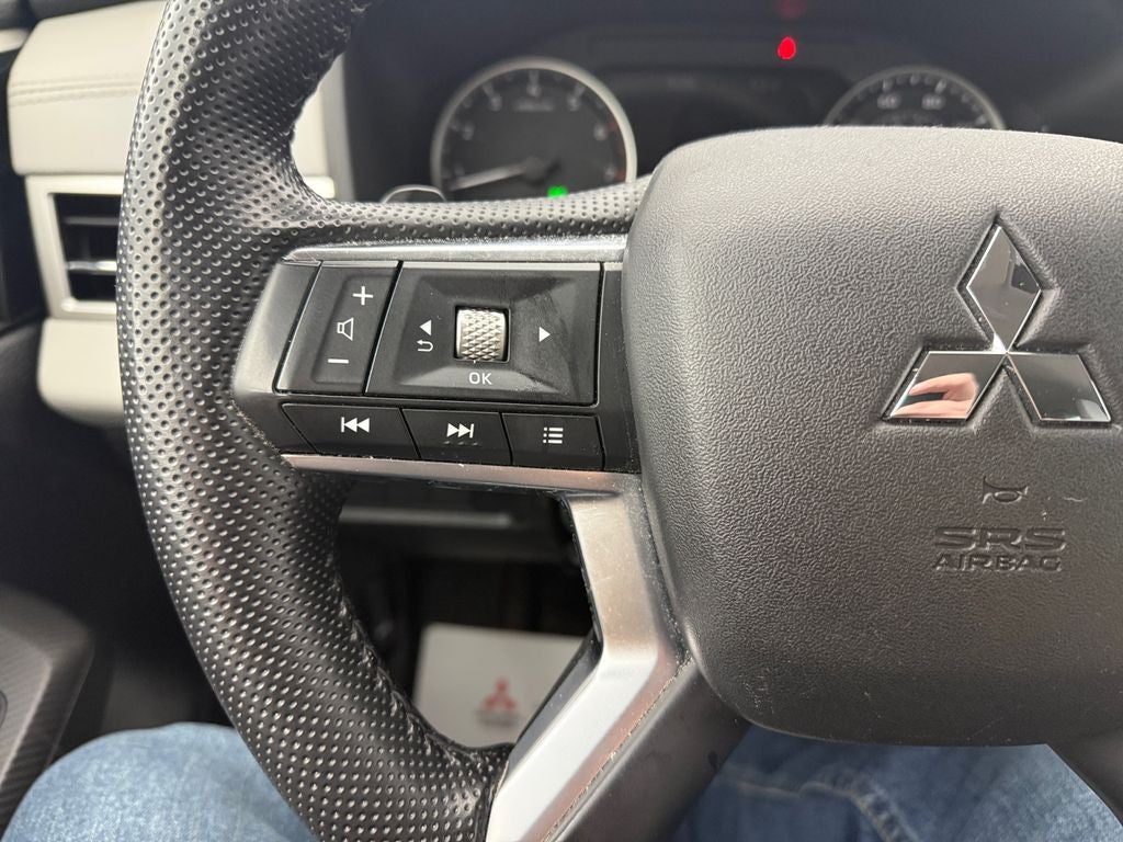 2022 Mitsubishi Outlander SEL