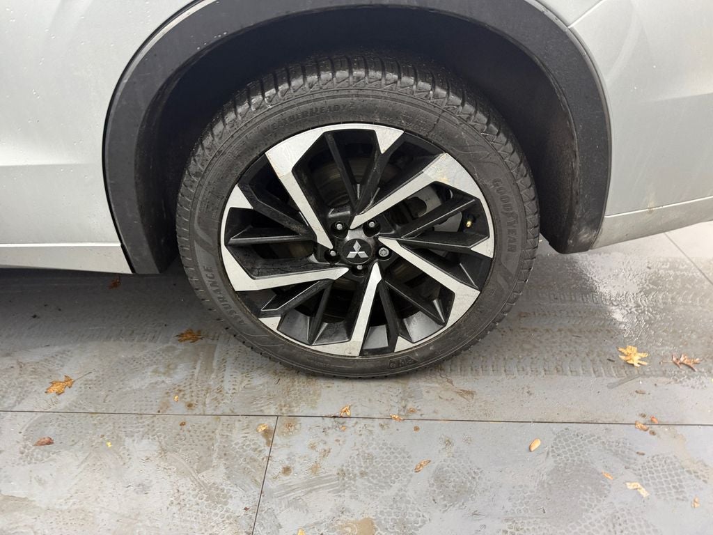 2022 Mitsubishi Outlander SEL