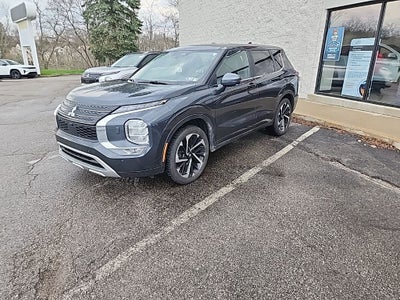 2024 Mitsubishi Outlander SE