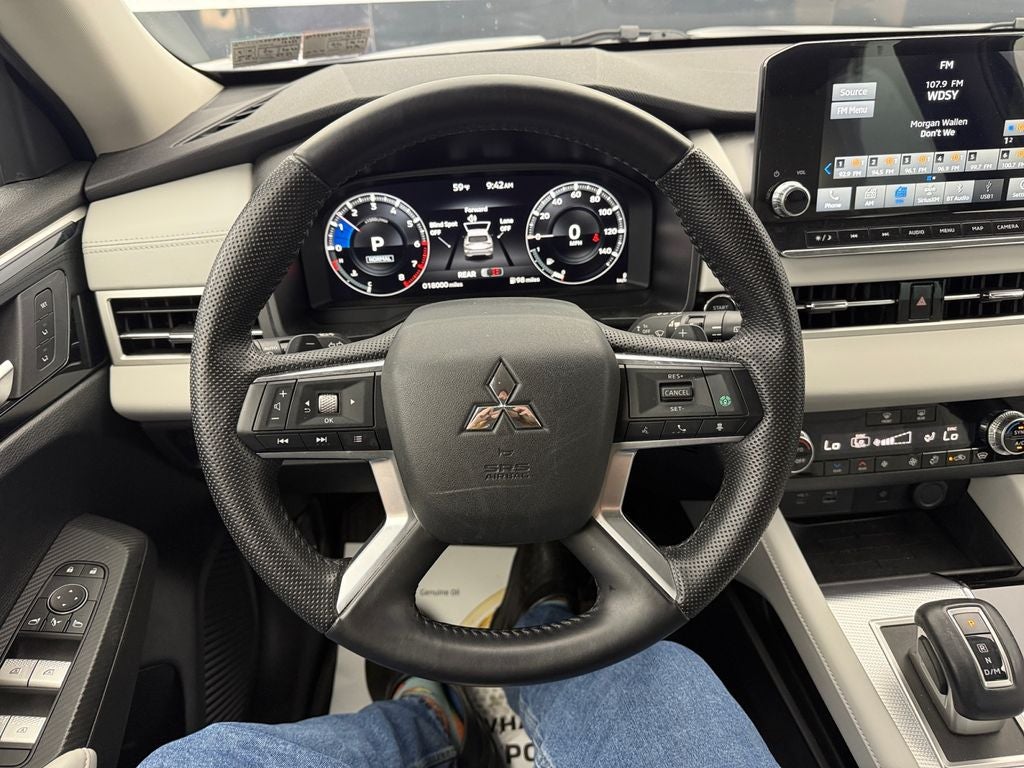 2023 Mitsubishi Outlander SEL
