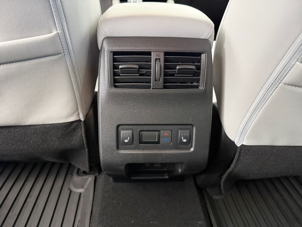 2023 Mitsubishi Outlander SEL