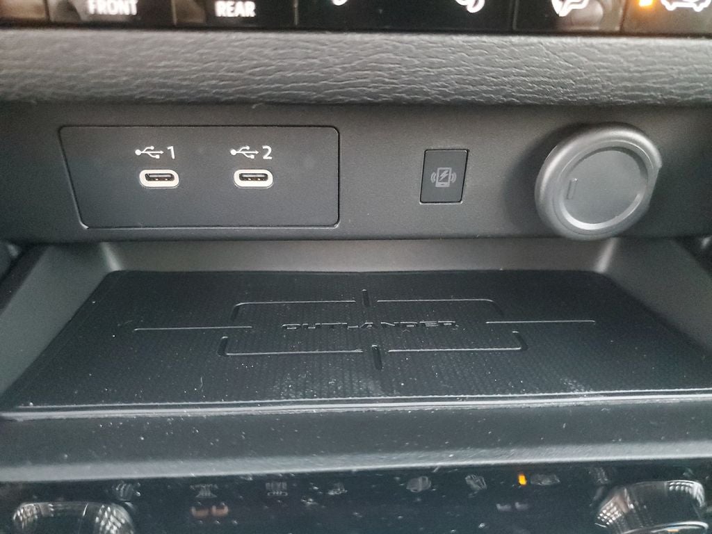2026 Mitsubishi Outlander SE