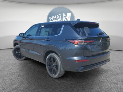 2026 Mitsubishi Outlander LE