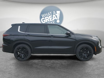 2026 Mitsubishi Outlander LE